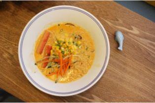 抖音网红宿舍吃瓜,揭秘宿舍生活里的趣味瞬间