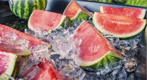 大型吃瓜事件网红视频,网红视频揭秘娱乐圈幕后风云