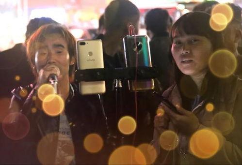 吃瓜男博主网红紫色灯光,揭秘网红背后的故事