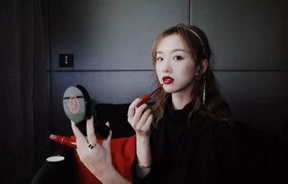 吃瓜网红博主视频