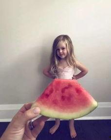 网红雅典娜liya吃瓜,一场吃瓜盛宴背后的故事