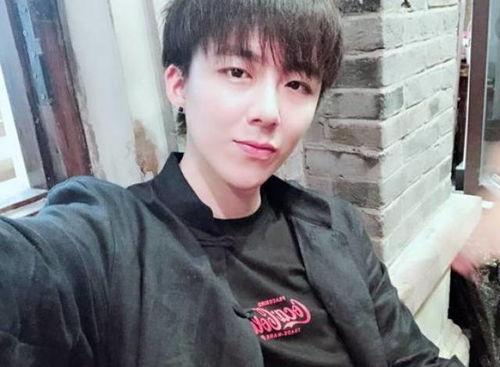 抖音网红男吃瓜,揭秘娱乐圈幕后真相